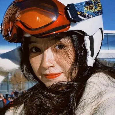 坐稳车泰欣娜